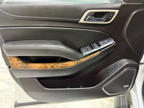 Used 2015 GMC Yukon Denali w/ Premium Package image 10