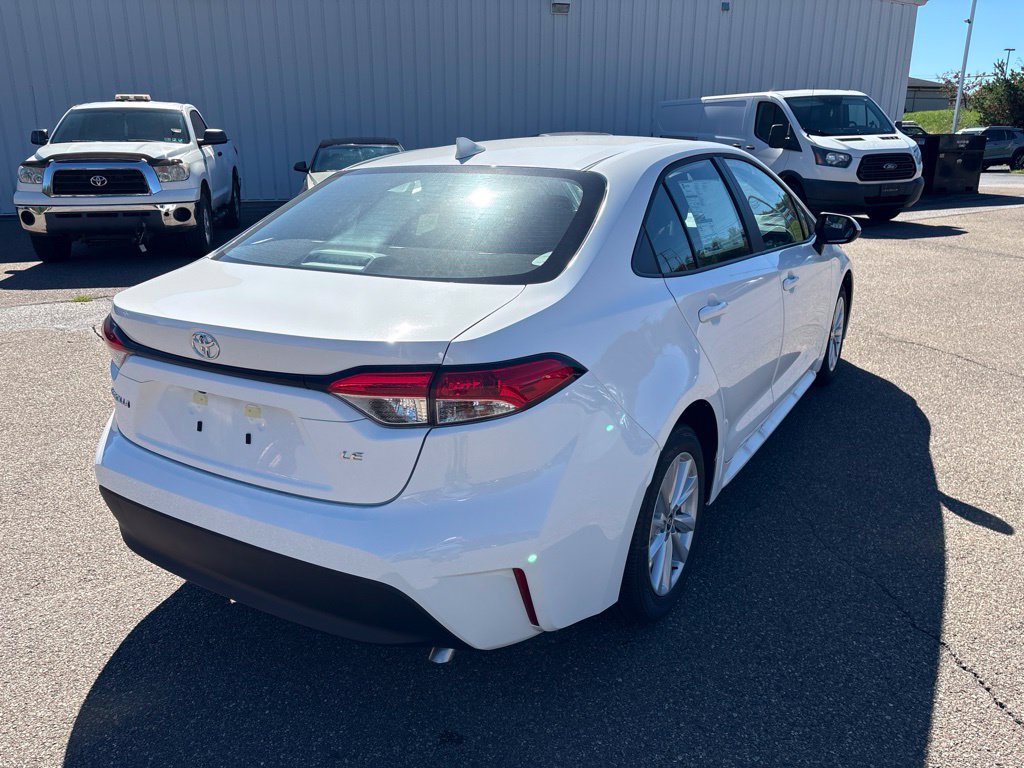 New 2026 Toyota Corolla LE w/ LE Premium Package FWD image 7