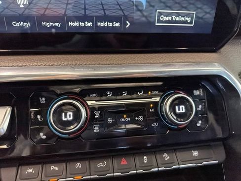Used 2023 GMC Sierra 1500 Denali w/ Denali Reserve Package AWD/4WD image 30