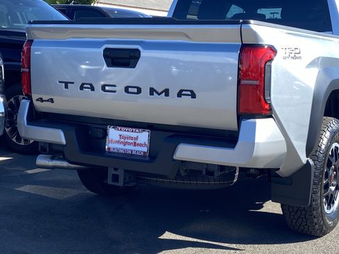 New 2025 Toyota Tacoma TRD Off-Road image 4