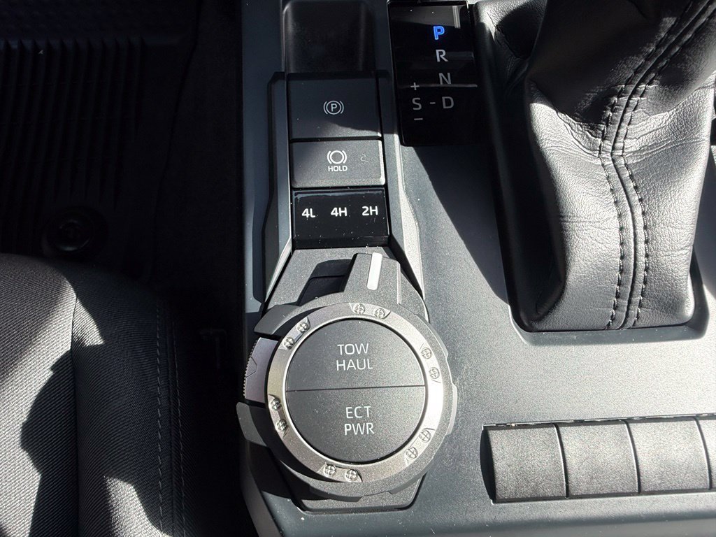 Certified 2025 Toyota Tacoma SR5 AWD/4WD image 23