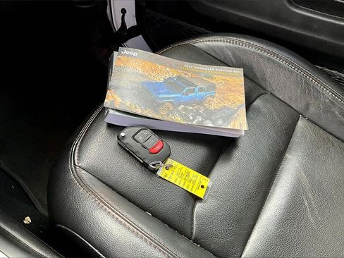 Used 2023 Jeep Wrangler Rubicon 392 w/ Trailer Tow Package image 10