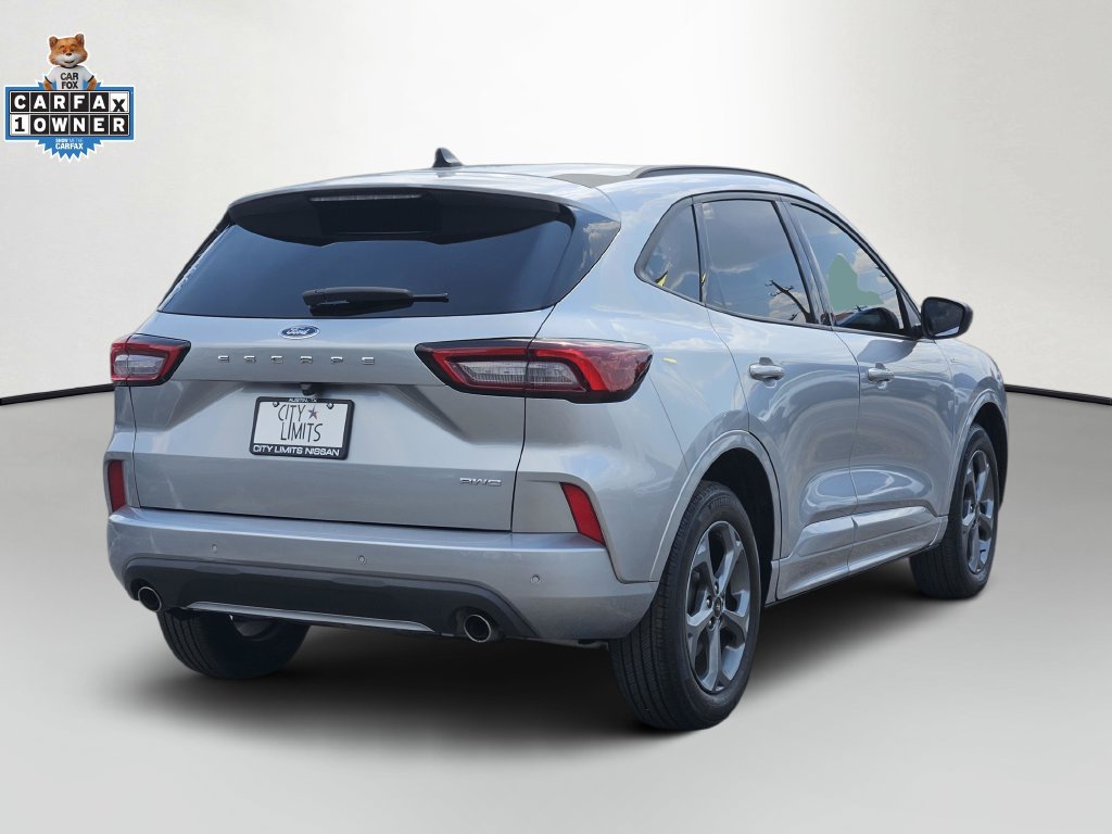 Used 2023 Ford Escape ST-Line w/ Tech Pack #1 AWD/4WD image 5