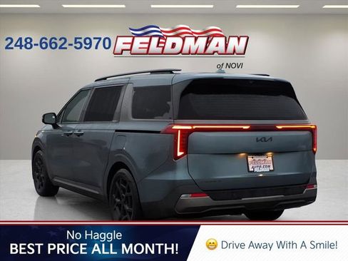 Used 2025 Kia Carnival SX Prestige image 3