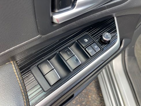 Used 2025 Toyota Sienna XLE Woodland Edition AWD/4WD image 8