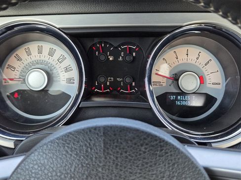 Used 2012 Ford Mustang Premium image 14