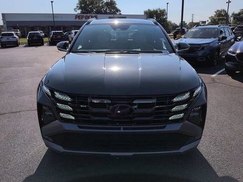 Used 2025 Hyundai Tucson Limited AWD/4WD image 2