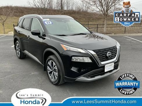 Used 2022 Nissan Rogue SV w/ SV Premium Package image 1