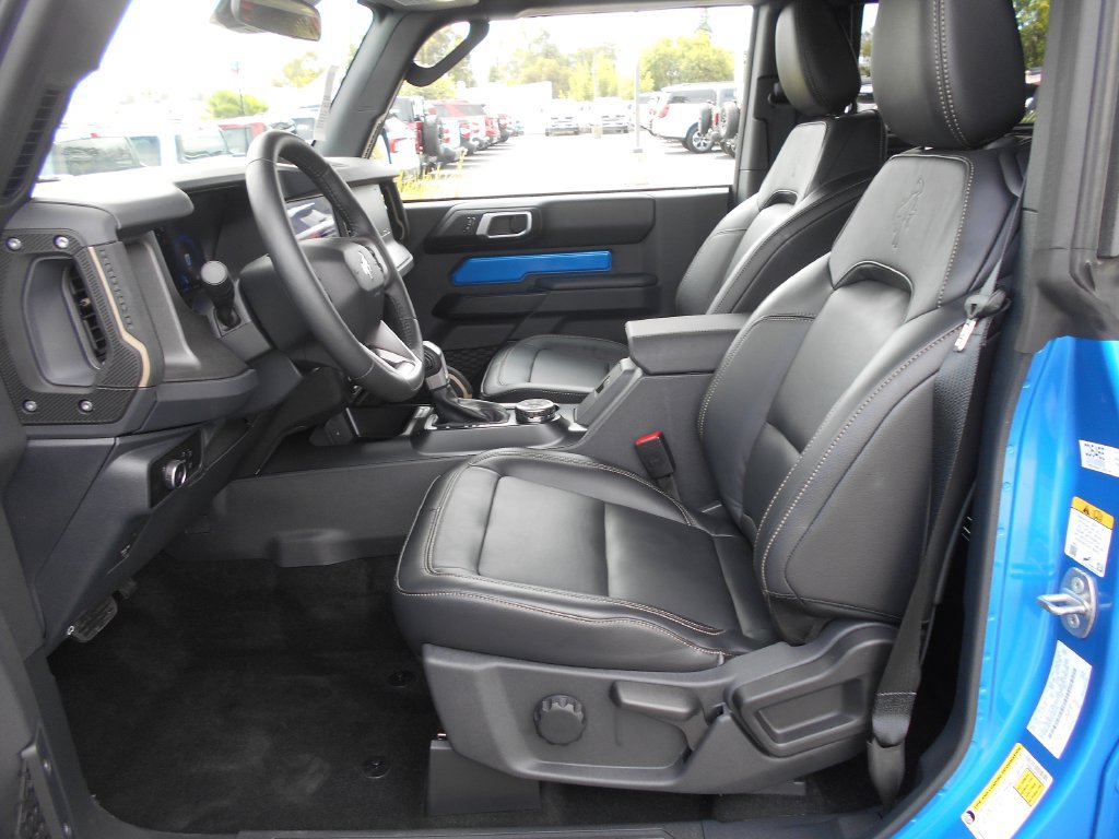 Used 2026 Ford Bronco Badlands AWD/4WD image 6