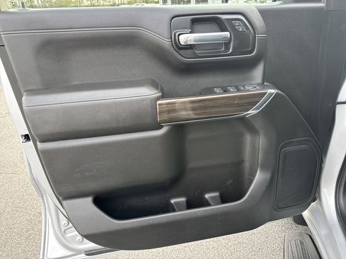 Used 2022 Chevrolet Silverado 1500 LT image 13