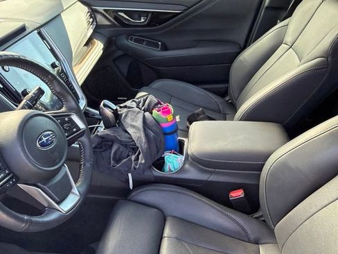 Certified 2025 Subaru Outback Limited AWD/4WD image 11