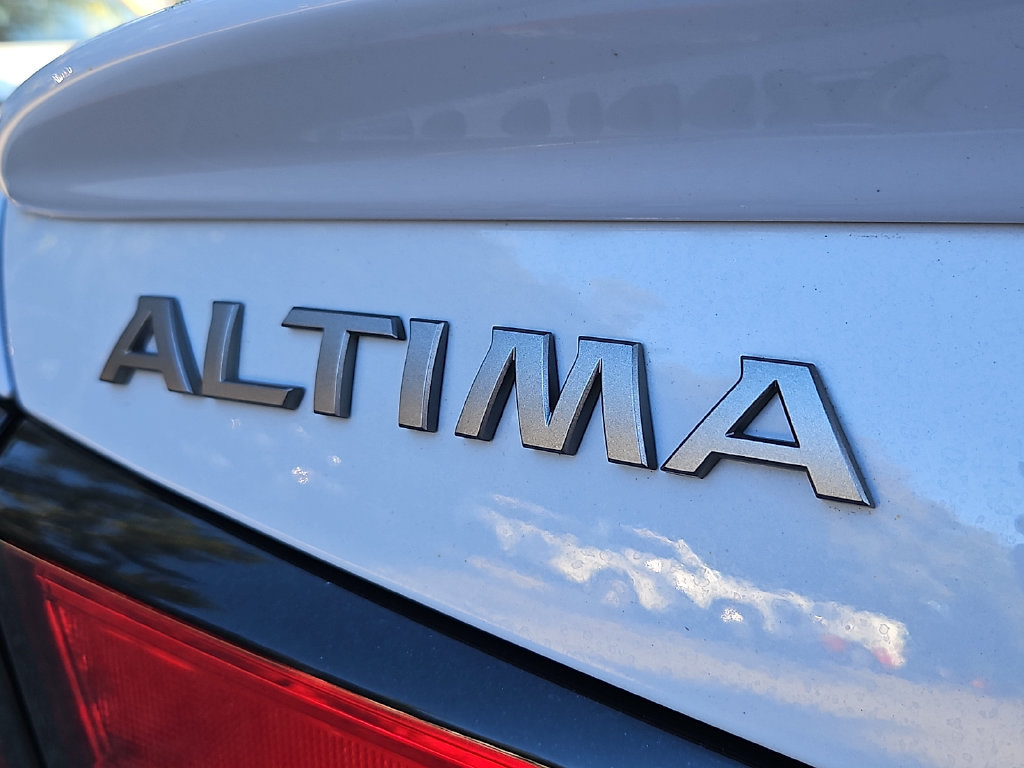Certified 2023 Nissan Altima 2.0 SR FWD image 34