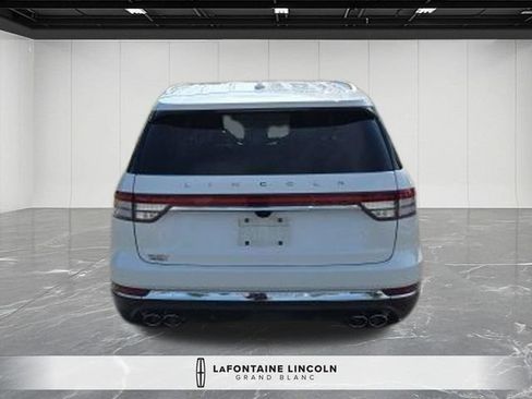Used 2024 Lincoln Aviator Reserve w/ Equipment Group 201A AWD/4WD image 6