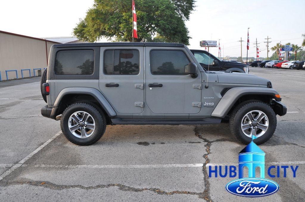 Used 2021 Jeep Wrangler Unlimited Sahara AWD/4WD image 6