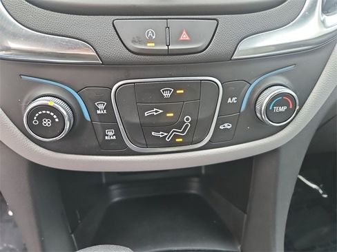 Certified 2024 Chevrolet Equinox LS w/ Driver Confidence II Package image 18