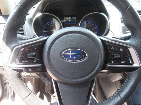 Used 2019 Subaru Outback 2.5i Limited AWD/4WD image 22