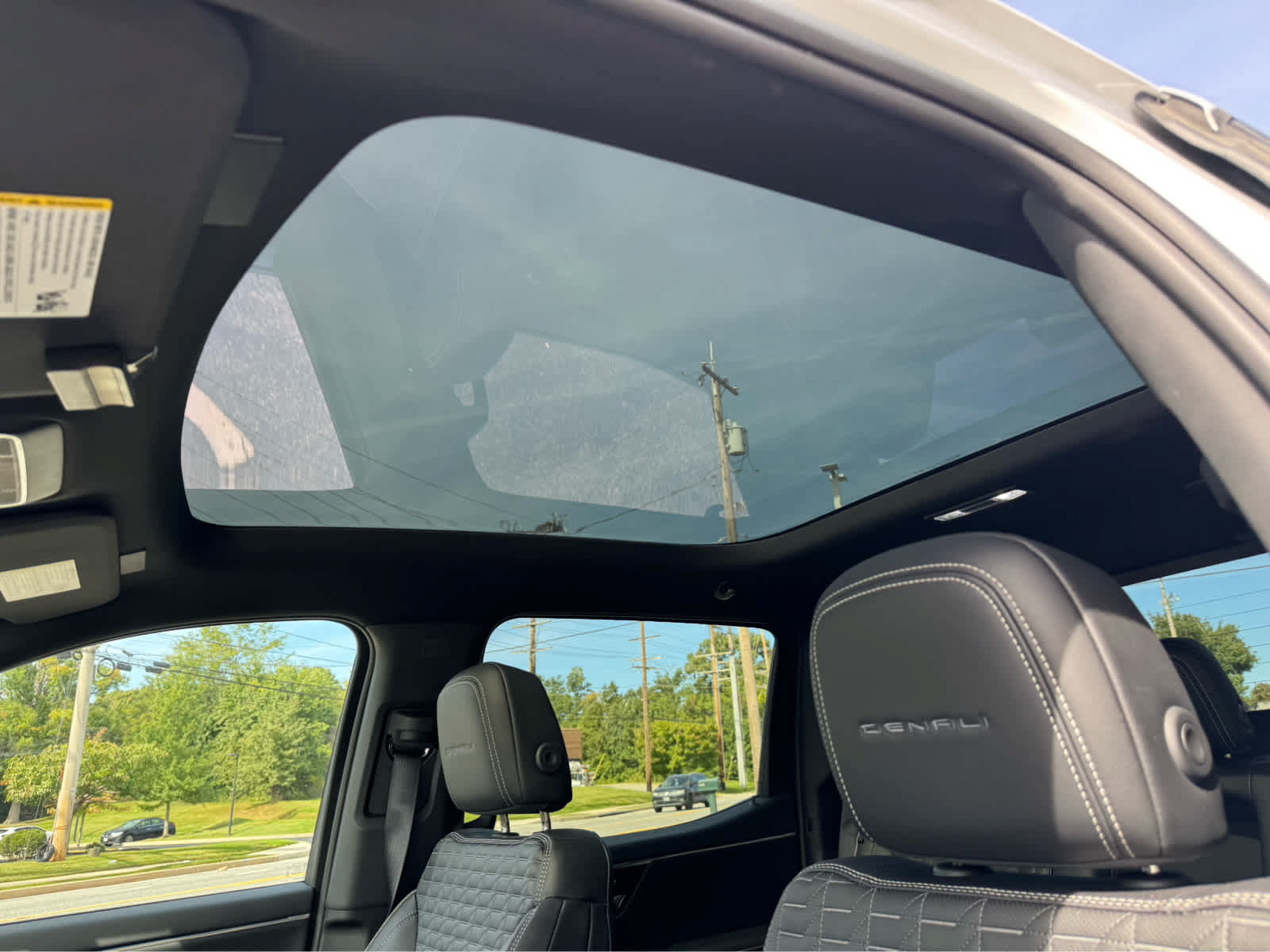 Used 2025 GMC Sierra EV Denali AWD/4WD image 25