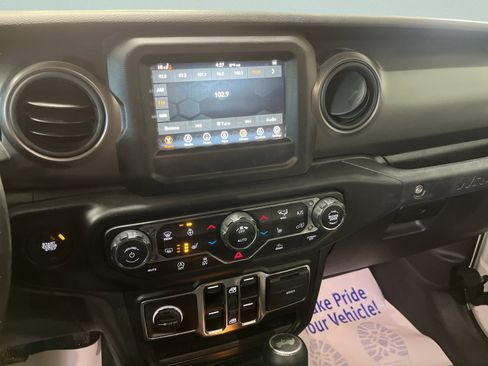 Used 2022 Jeep Wrangler Unlimited Sport image 20