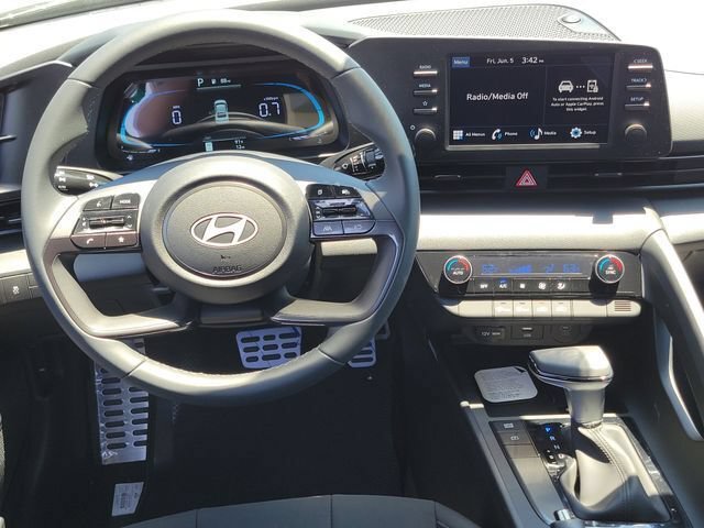 New 2026 Hyundai Elantra Sport FWD image 6