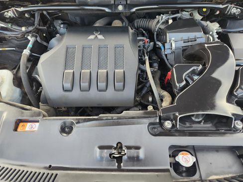 Used 2018 Mitsubishi Eclipse Cross SEL image 22