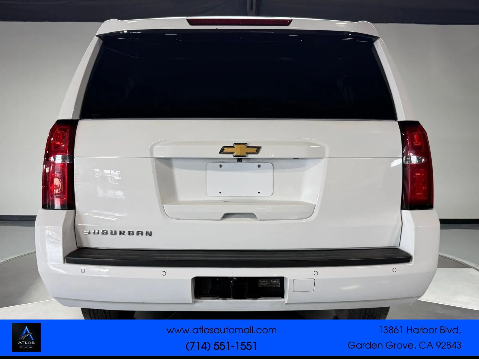 Used 2016 Chevrolet Suburban LS RWD image 5