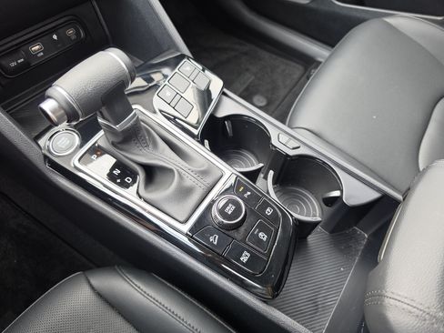 Used 2025 Kia Sportage EX w/ Premium Package FWD image 21