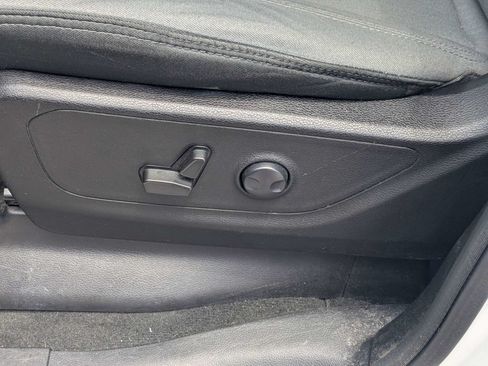 Used 2022 RAM 1500 Big Horn RWD image 19