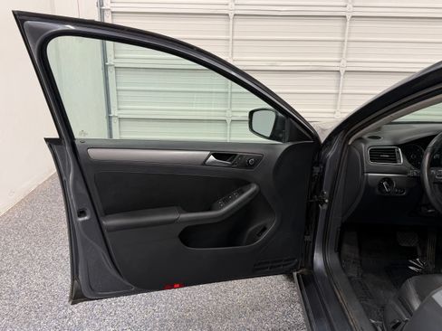 Used 2013 Volkswagen Jetta TDI FWD image 20
