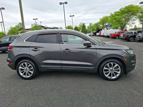 Used 2017 Lincoln MKC Select w/ Select Plus Package AWD/4WD image 7