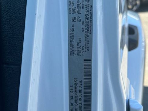 Used 2021 Jeep Wrangler Unlimited Sahara image 39