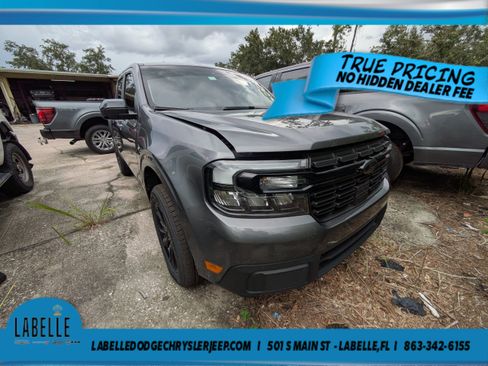 Used 2024 Ford Maverick Lariat w/ Black Appearance Package FWD image 2