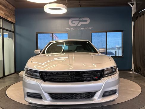 Used 2019 Dodge Charger SXT w/ Leather Interior Group image 7