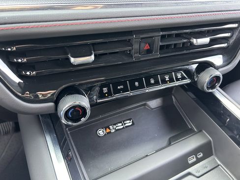 Certified 2025 Chevrolet Tahoe RST image 30