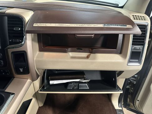 Used 2015 RAM 3500 Laramie Longhorn image 92