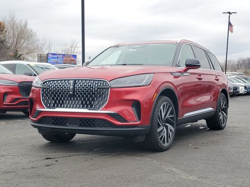 New 2026 Lincoln Aviator Reserve image 2