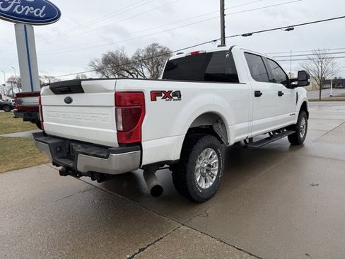 Used 2022 Ford F250 XLT w/ FX4 Off-Road Package image 4