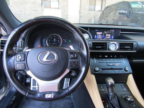Used 2017 Lexus RC 200t F Sport RWD image 16