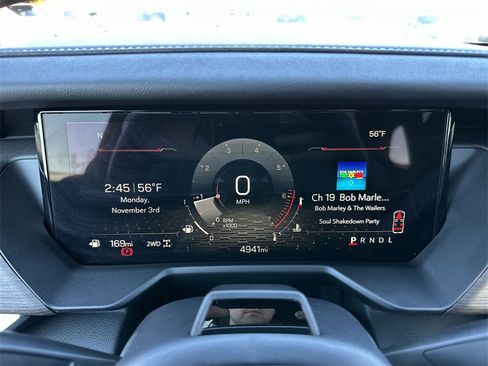 Used 2024 GMC Acadia Denali w/ Super Cruise Package image 15