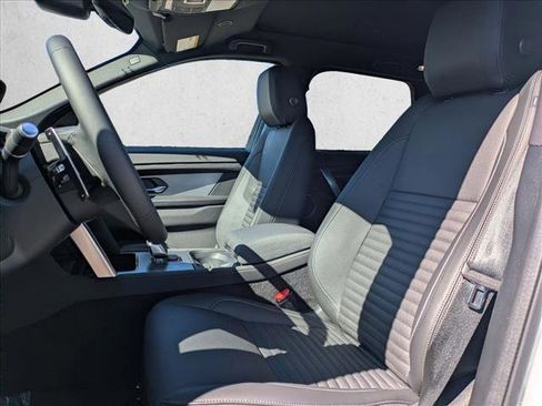 New 2026 Land Rover Discovery Sport Landmark image 4