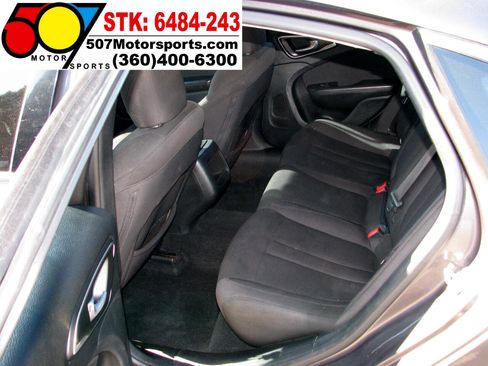 Used 2015 Chrysler 200 Limited w/ Convenience Group image 17