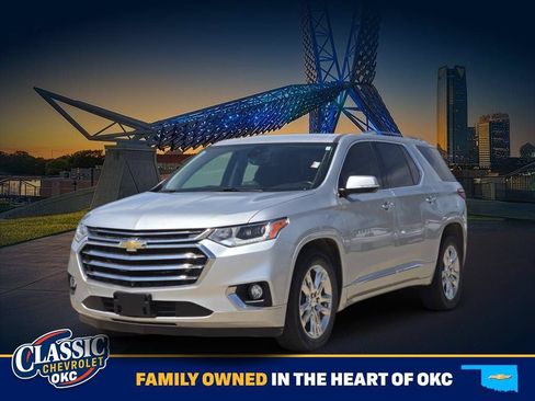 Used 2020 Chevrolet Traverse High Country AWD/4WD image 3
