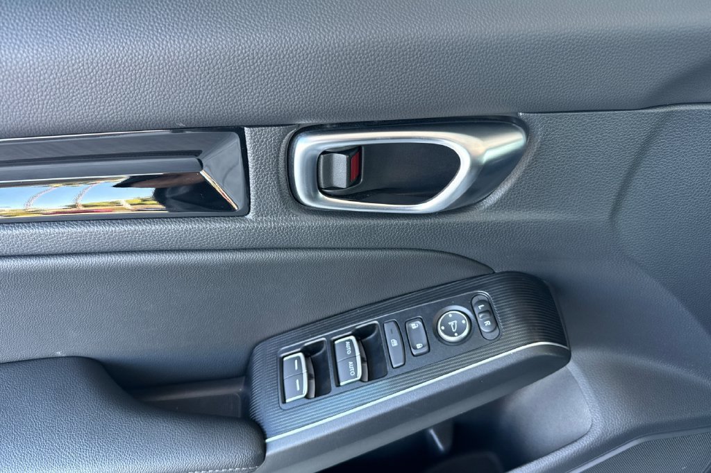 Certified 2024 Honda Civic Sport Touring image 16