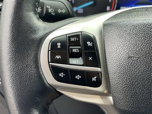 Certified 2022 Ford Explorer Limited w/ Hybrid Equipment Group 310A image 9