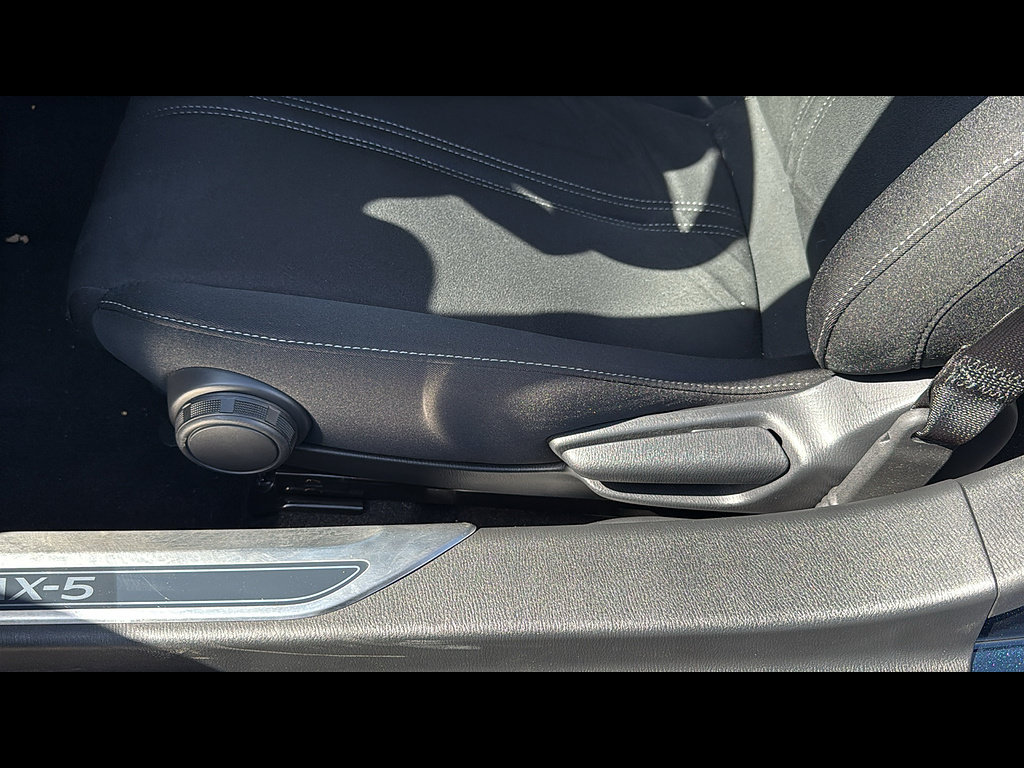 New 2026 MAZDA MX-5 Miata Club w/ Interior Package RWD image 18