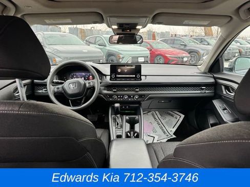 Used 2024 Honda Accord EX image 18