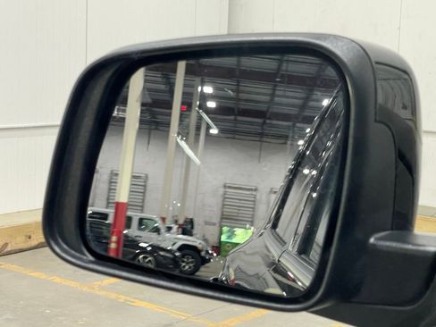 Used 2024 Dodge Durango GT image 42