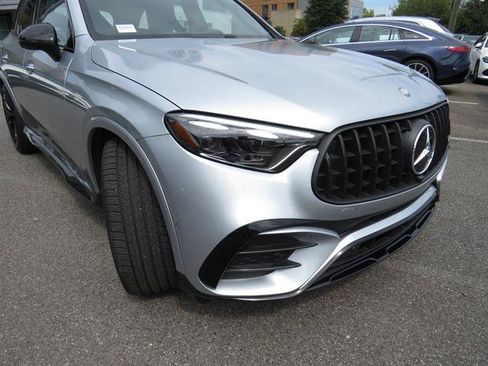 Used 2025 Mercedes-Benz GLC 43 AMG 4MATIC image 27