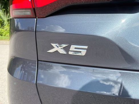 Used 2022 BMW X5 sDrive40i w/ Premium Package RWD image 11