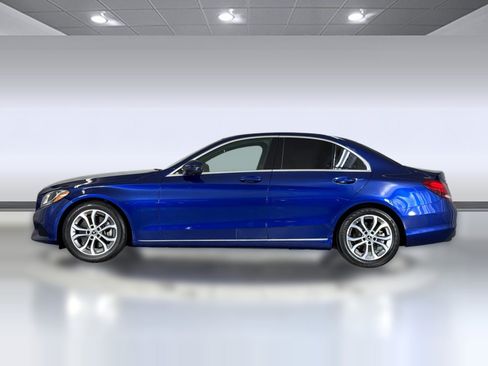 Used 2018 Mercedes-Benz C 300 Sedan image 2