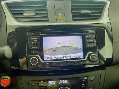 Used 2018 Nissan Sentra SV image 11